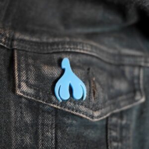 Pin'S Clitoris 1/3 Bleu Ciel