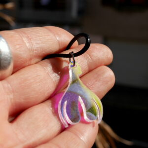 Collier Clitoris 1/3 Arc en Ciel
